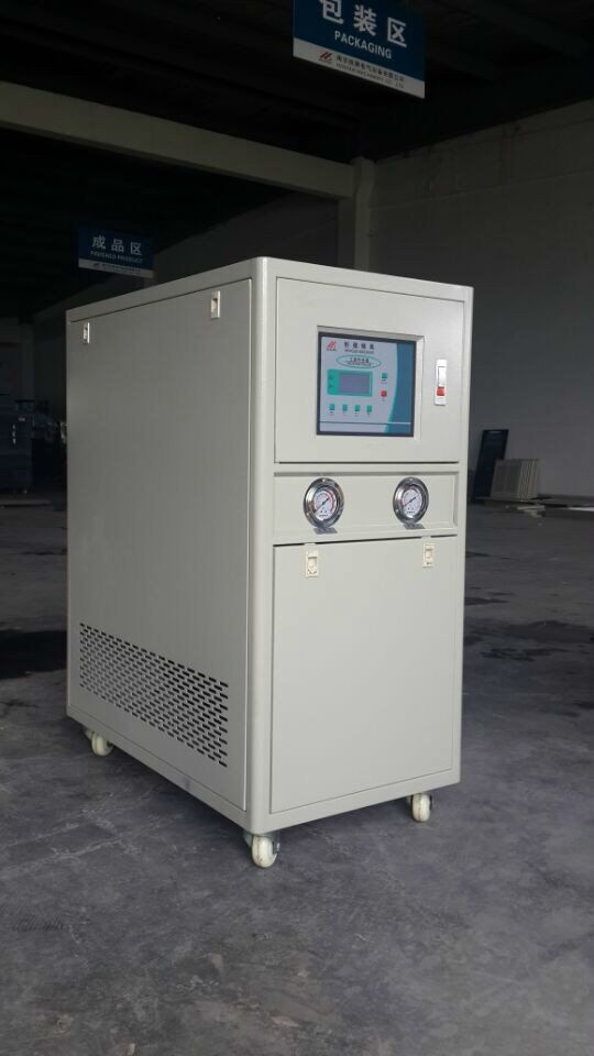 水冷式冷水機(jī)