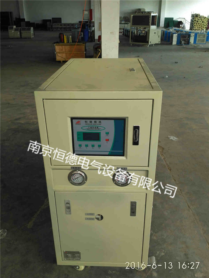 上海激光冷水機